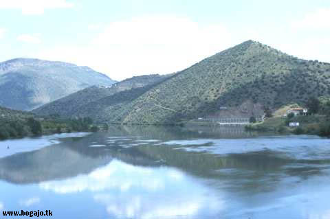 Puerto fluvial de Vega Terrn, en el ro Duero